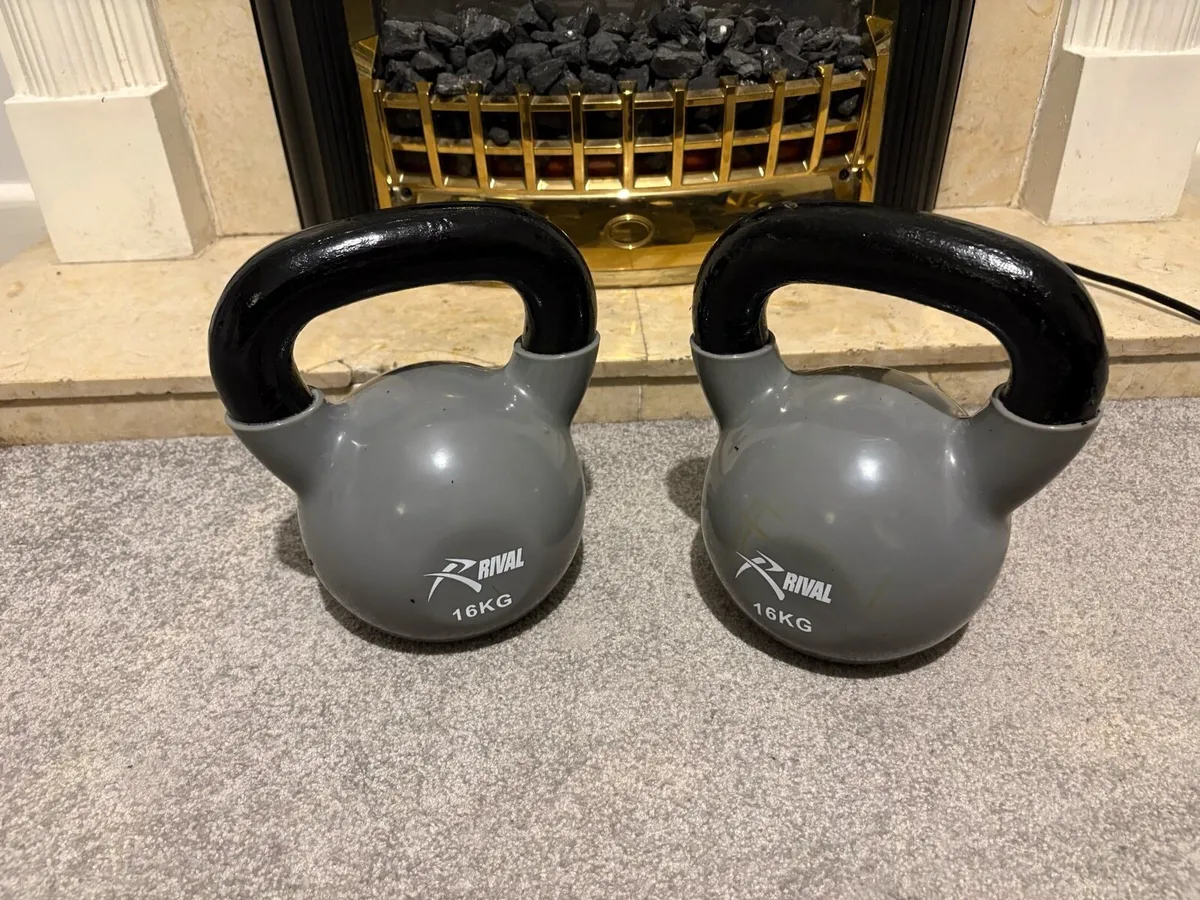 RIVAL VINYL COATED KETTLEBELL - 16KG - Image 2