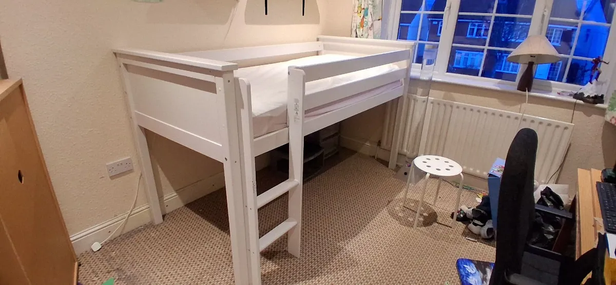 Single Bed - Mid Bunk Sleeper - Image 2