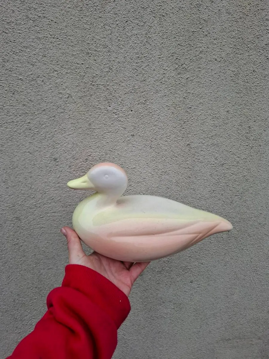 Ceramic pastel duck statue - Image 1