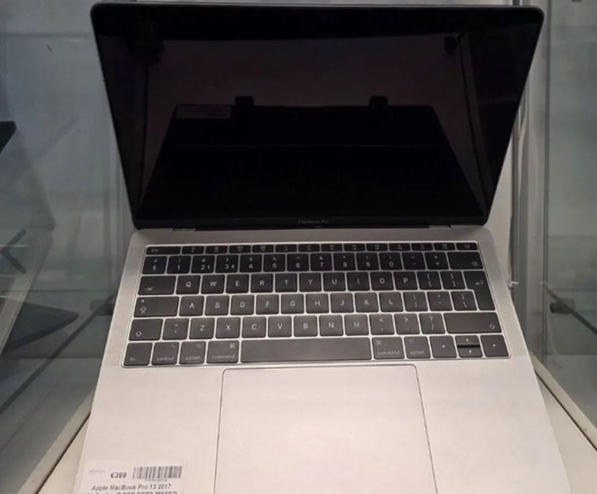 Apple MacBook Pro 13 2017 - Image 1