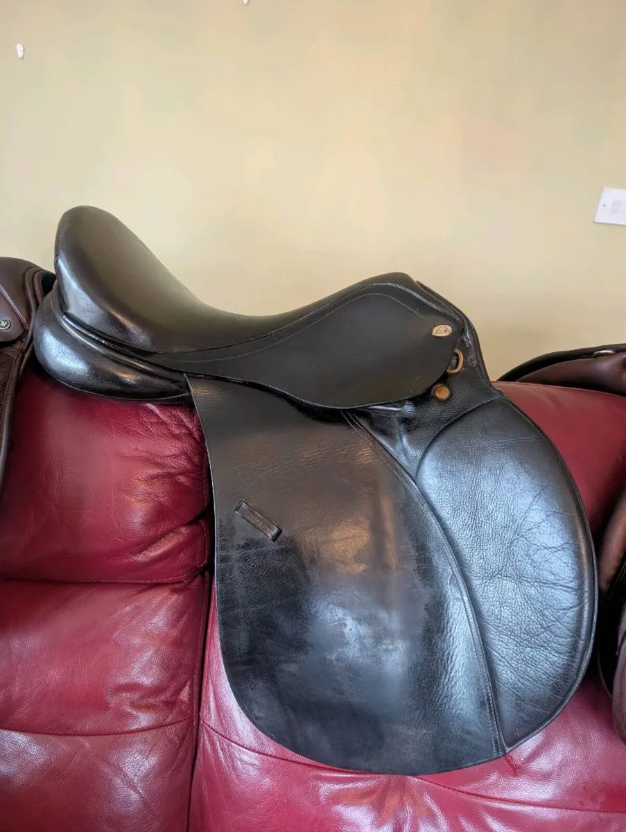 18" GP Saddle - Image 1
