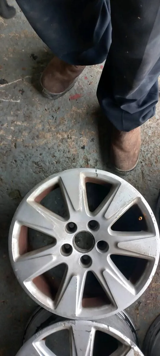 Car rims - Image 2