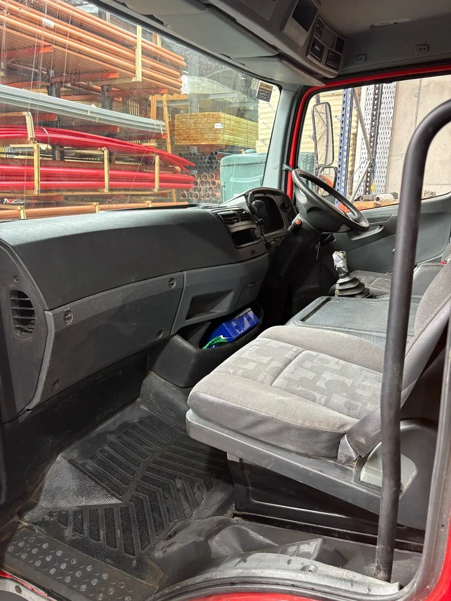 Mercedes truck - Image 2