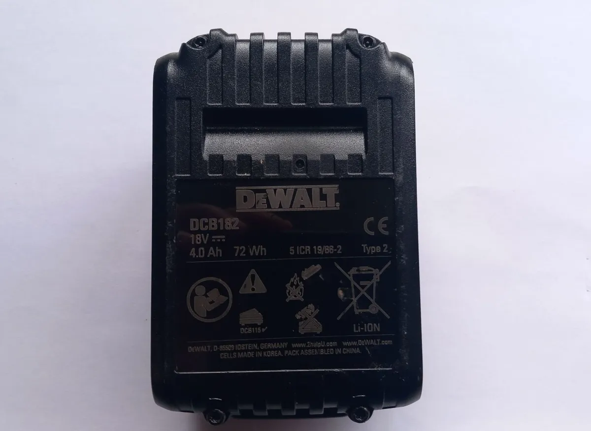 DeWalt Battery 18V - Image 2
