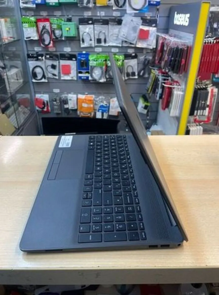 HP 255 G9 15.6 - Image 3
