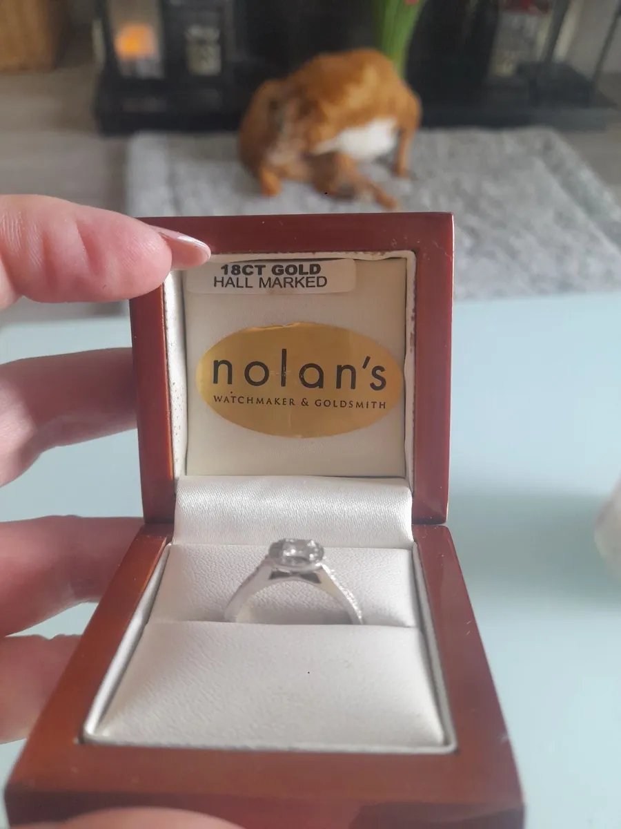 Engagement ring - Image 2