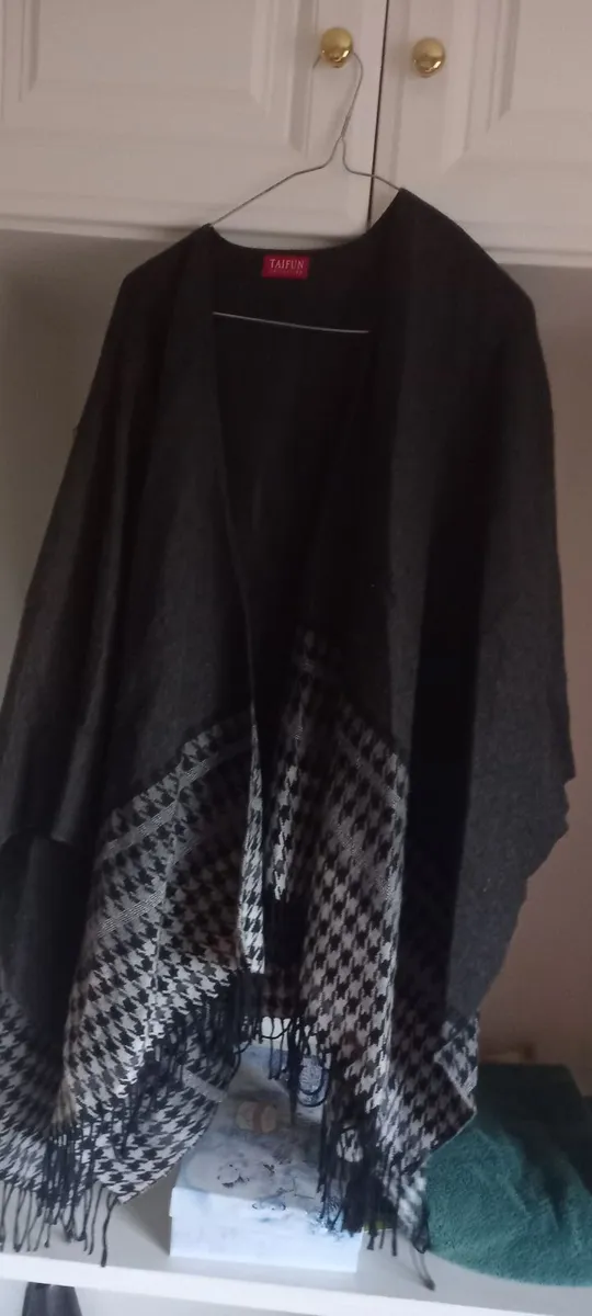 Ladies blazers/jackets - Image 4