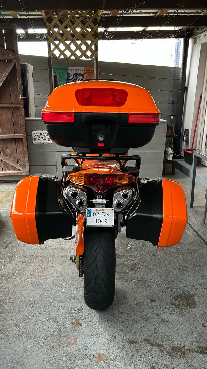 2002 Honda vfr800 vetic - Image 3