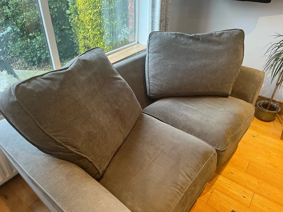 Couch 2 seater - Image 3