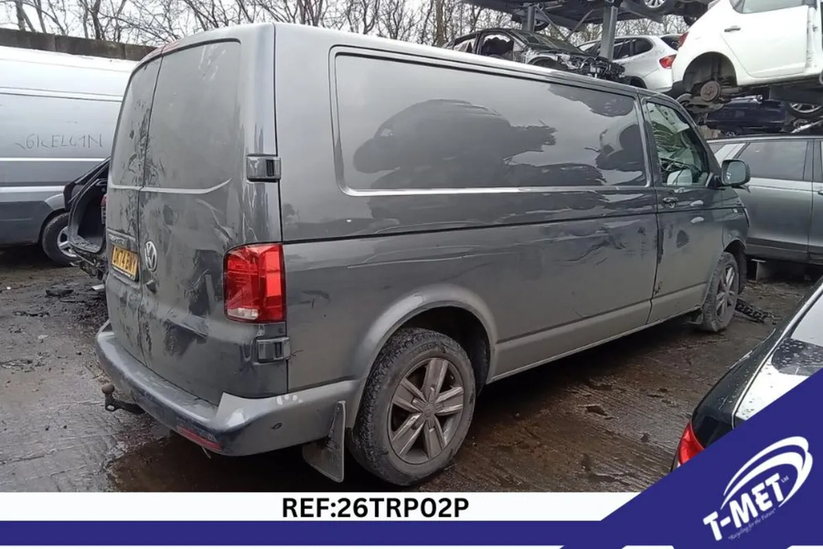 2024 VOLKSWAGEN TRANSPORTER BREAKING FOR PARTS - Image 1