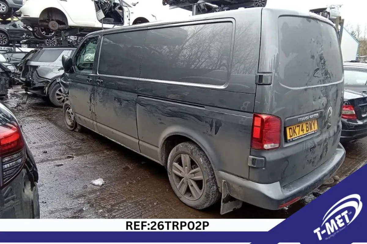 2024 VOLKSWAGEN TRANSPORTER BREAKING FOR PARTS - Image 3