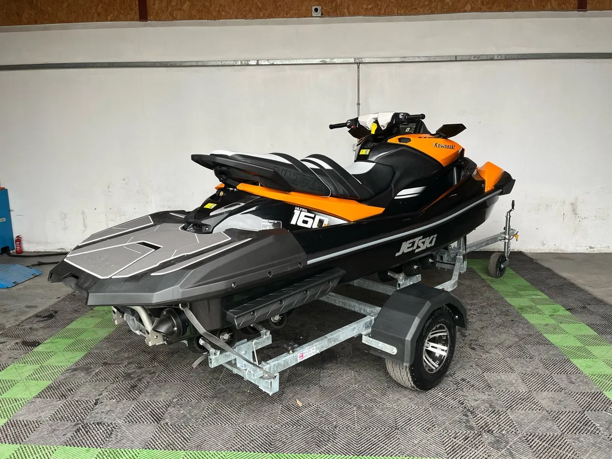 KAWASAKI ULTRA 160 LXS JET SKI * SAVE £5K ON RRP - Image 2