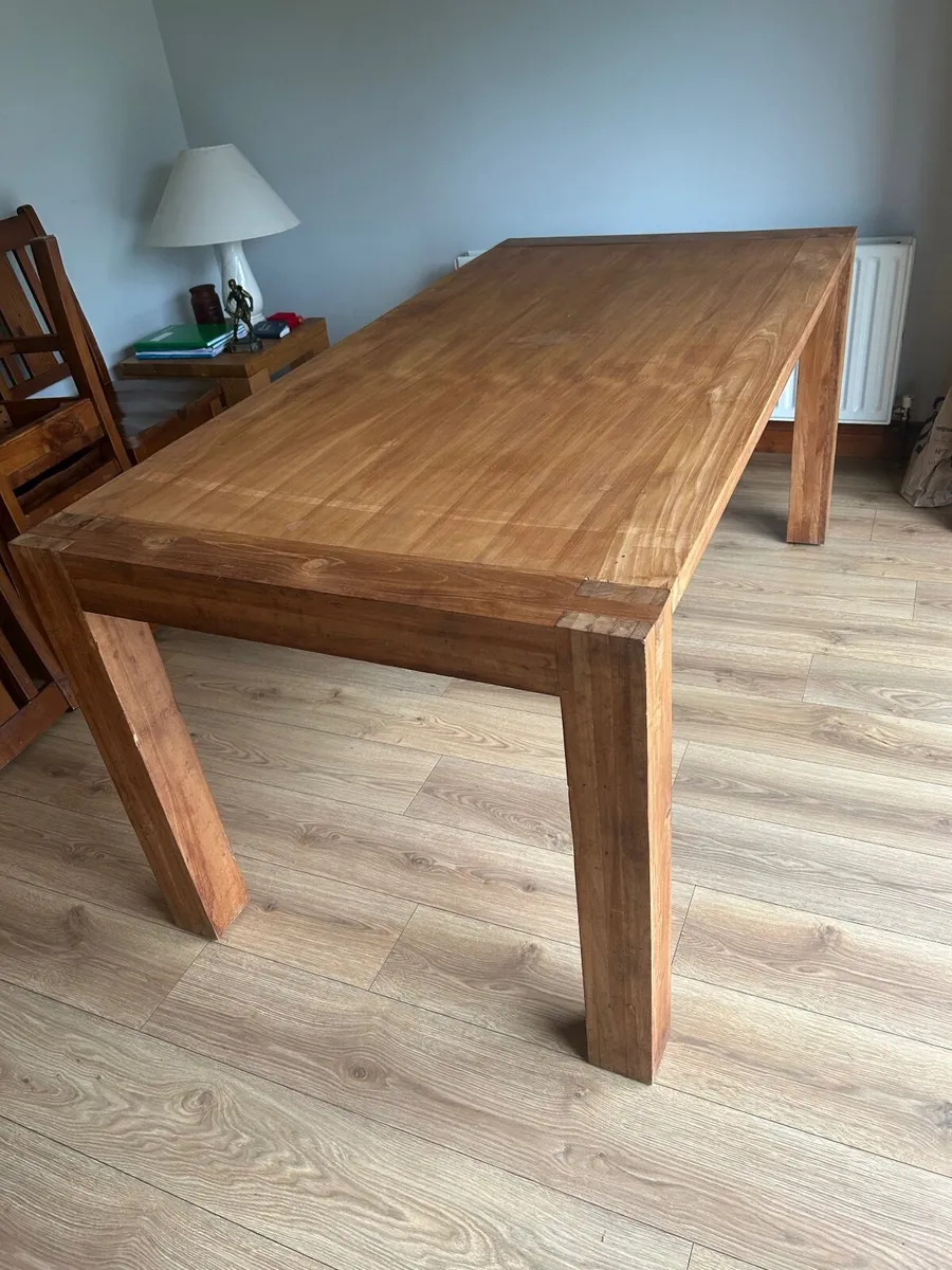 Kitchen table and chairs - Image 4