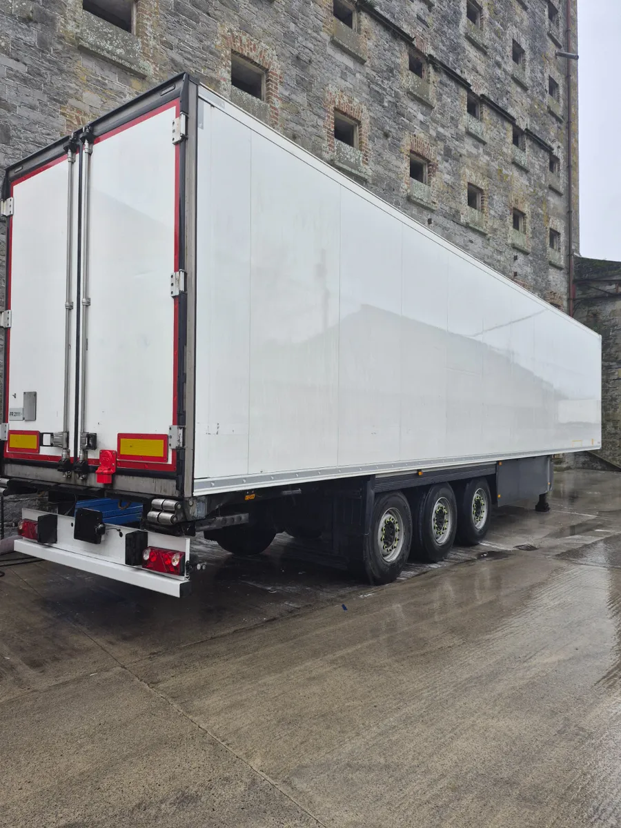 2019 Schmitz Single Temp Fridge Trailer - Image 3