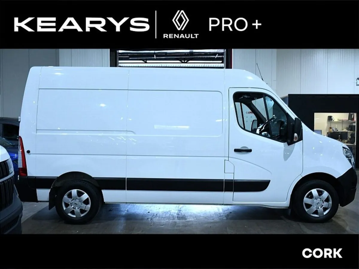 Nissan Interstar L2 H2 135 FWD 6E 5DR - Image 3