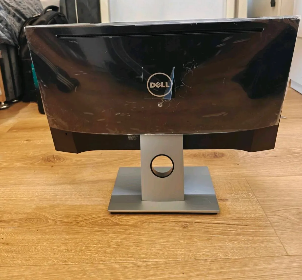Dell 24" Full HD 1080p Monitor HDMI Gaming /Office - Image 2