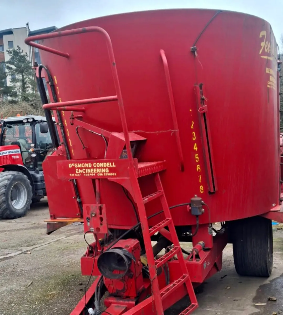 Feed All Condell 15 Tub Feeder - Image 2