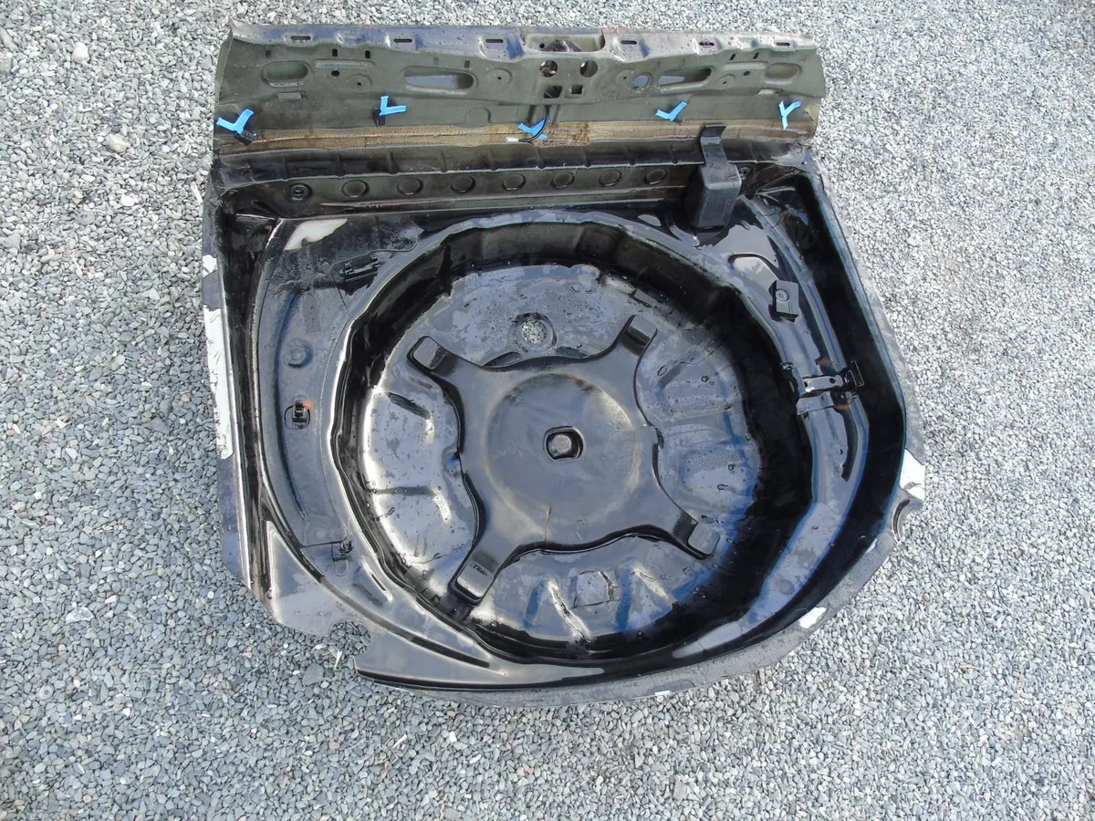 lexus LS400 1UZ ENGINE and breaking LS400/CELSIOR - Image 3