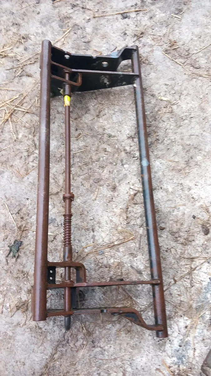 Euro bracket - Image 1