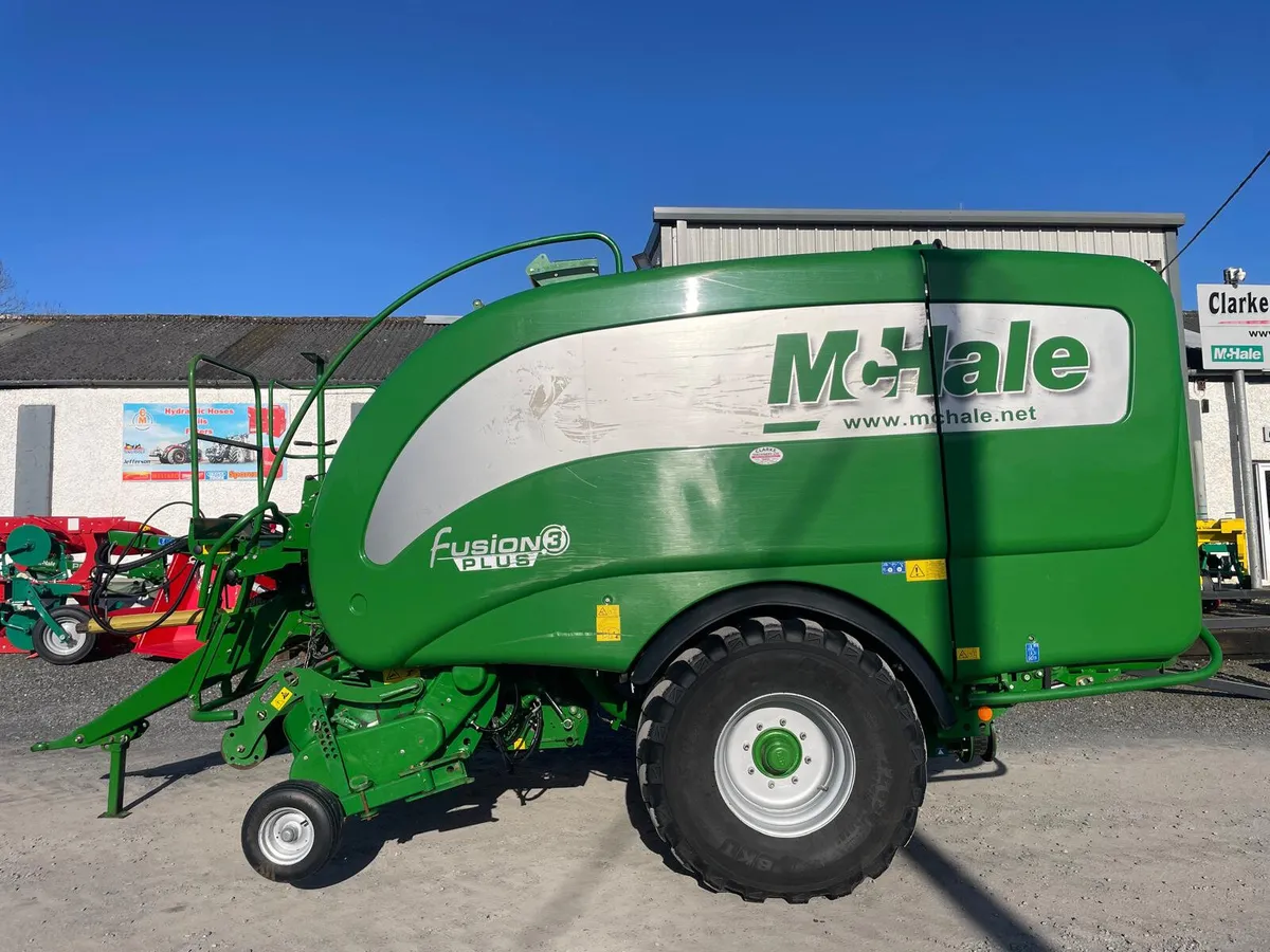 Fusion 3 Plus Baler - Image 1