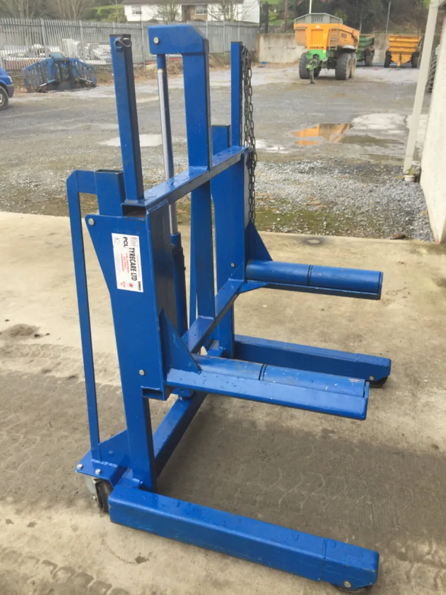 Hydraulic Wheel Trolley For Sale - Image 2