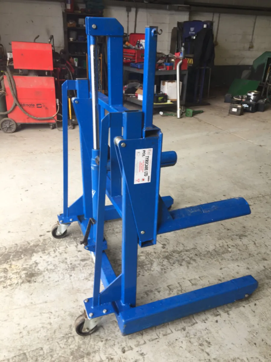 Hydraulic Wheel Trolley For Sale - Image 4