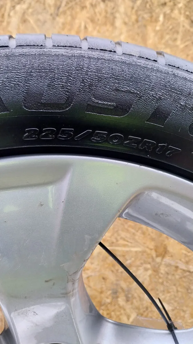 2013 BMW X1 17" Alloy Wheels Set 225/50R17 - Image 4