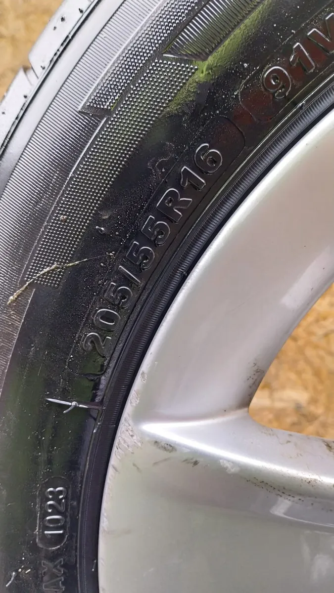 2014 Skoda Yeti 16" Alloy Wheels Set 205/55R16 - Image 4