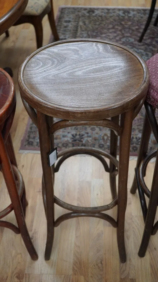 Three Vintage Bentwood High Bar Stools - Image 4
