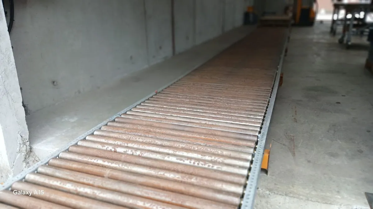 Heavy Duty Used Gravity 16 Roller Conveyor-24cm H - Image 3