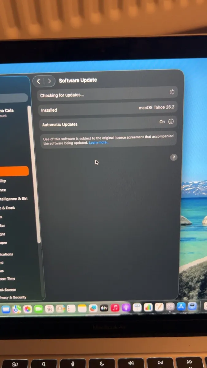 MacBook Air - Image 2