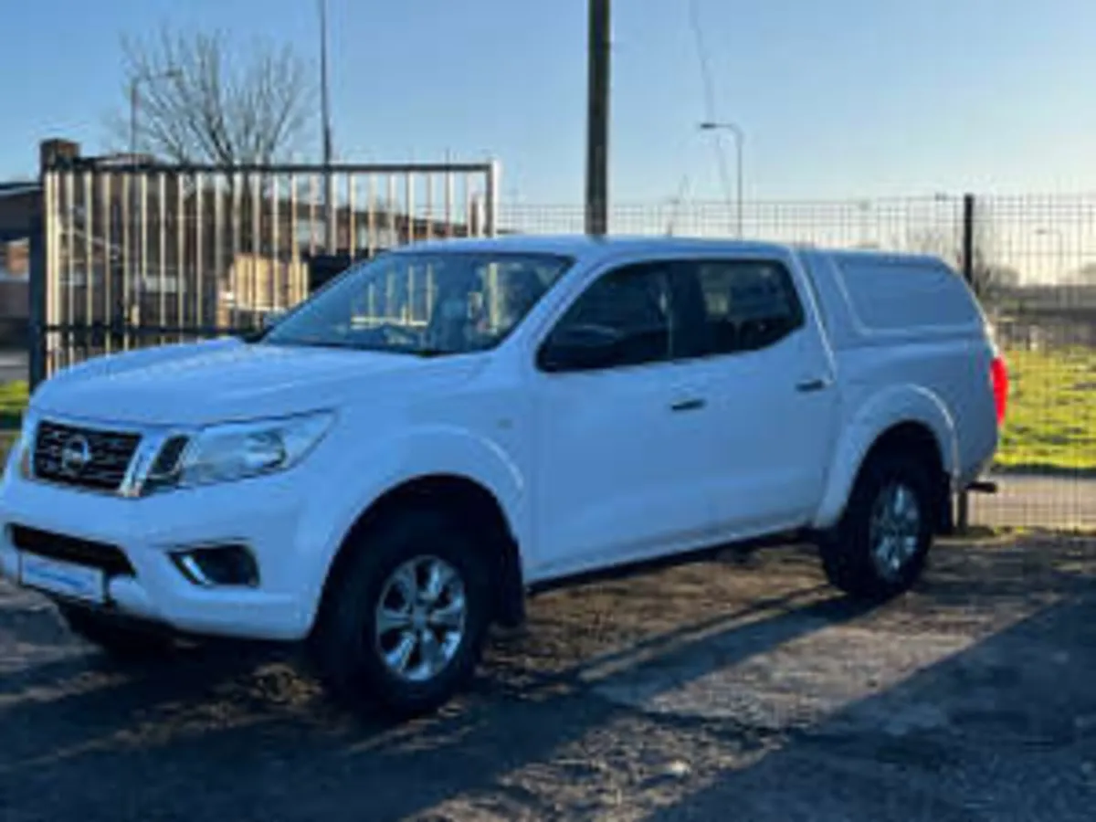 NISSAN NAVARA 2.3 Acenta dCi 4WD 5dr - Image 3