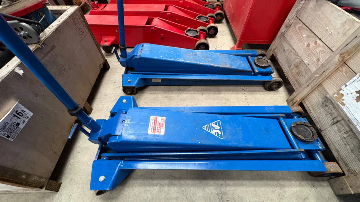 Workshop Equipment For Sale - Image 1