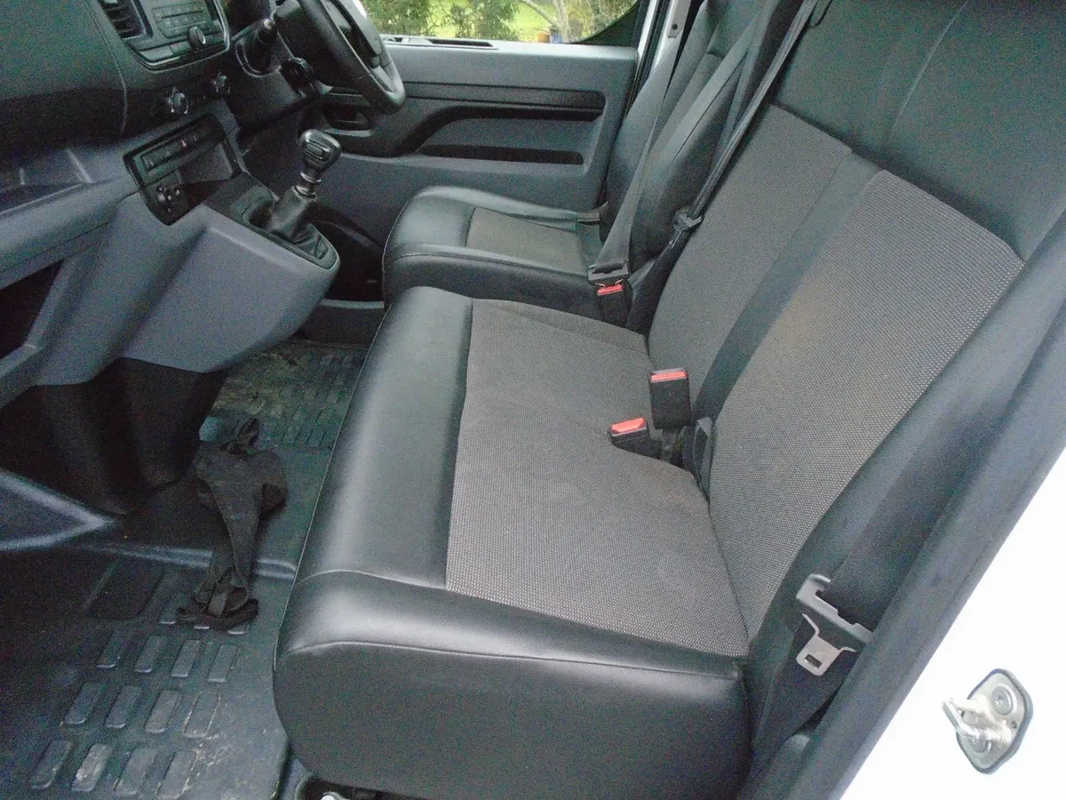 2019 Vauxhall Vivaro SWB 100HP - Image 4