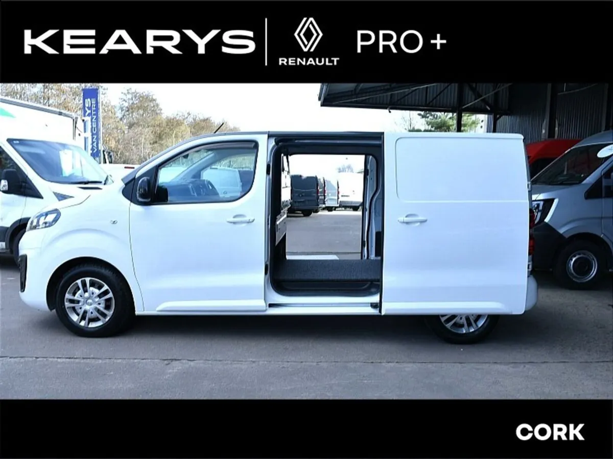 Opel Vivaro Combi - Image 3