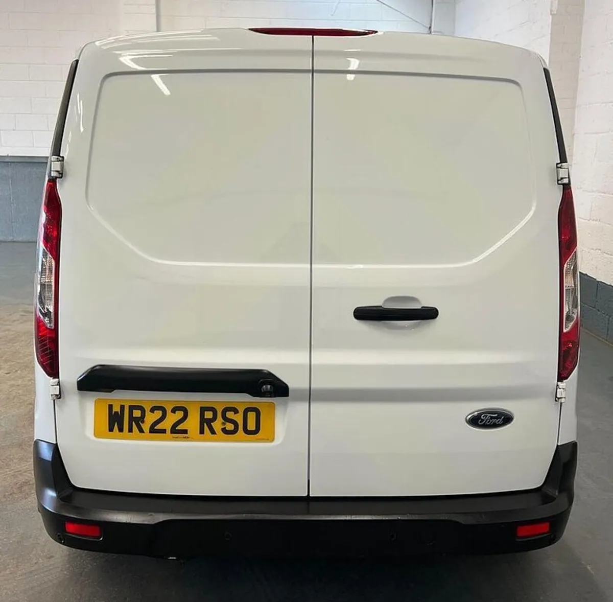 2022 Ford Transit Connect Panel Van - Image 4