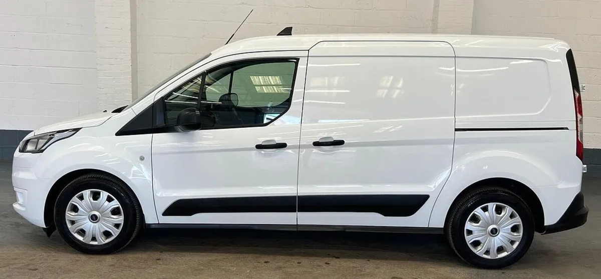2022 Ford Transit Connect Panel Van - Image 3