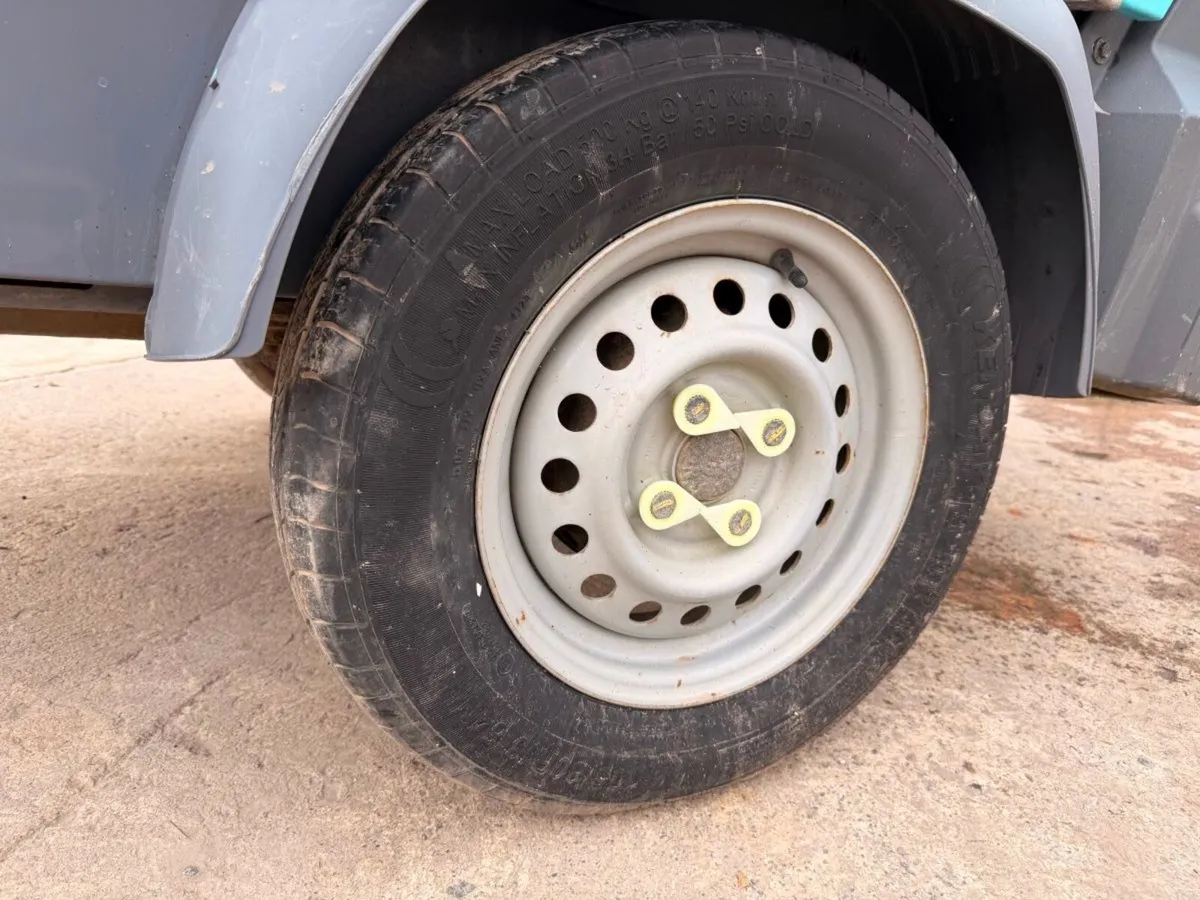 2021 ATLAS..175 CFM ... ROAD AIR COMPRESSOR ... 12 - Image 4