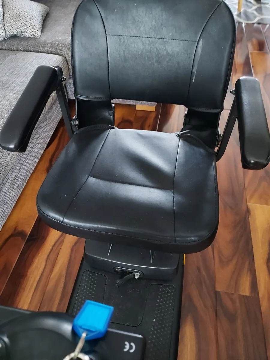 Mobility scooter - Image 4