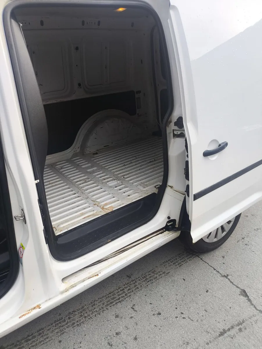 Volkswagen Caddy 2018 - Image 3