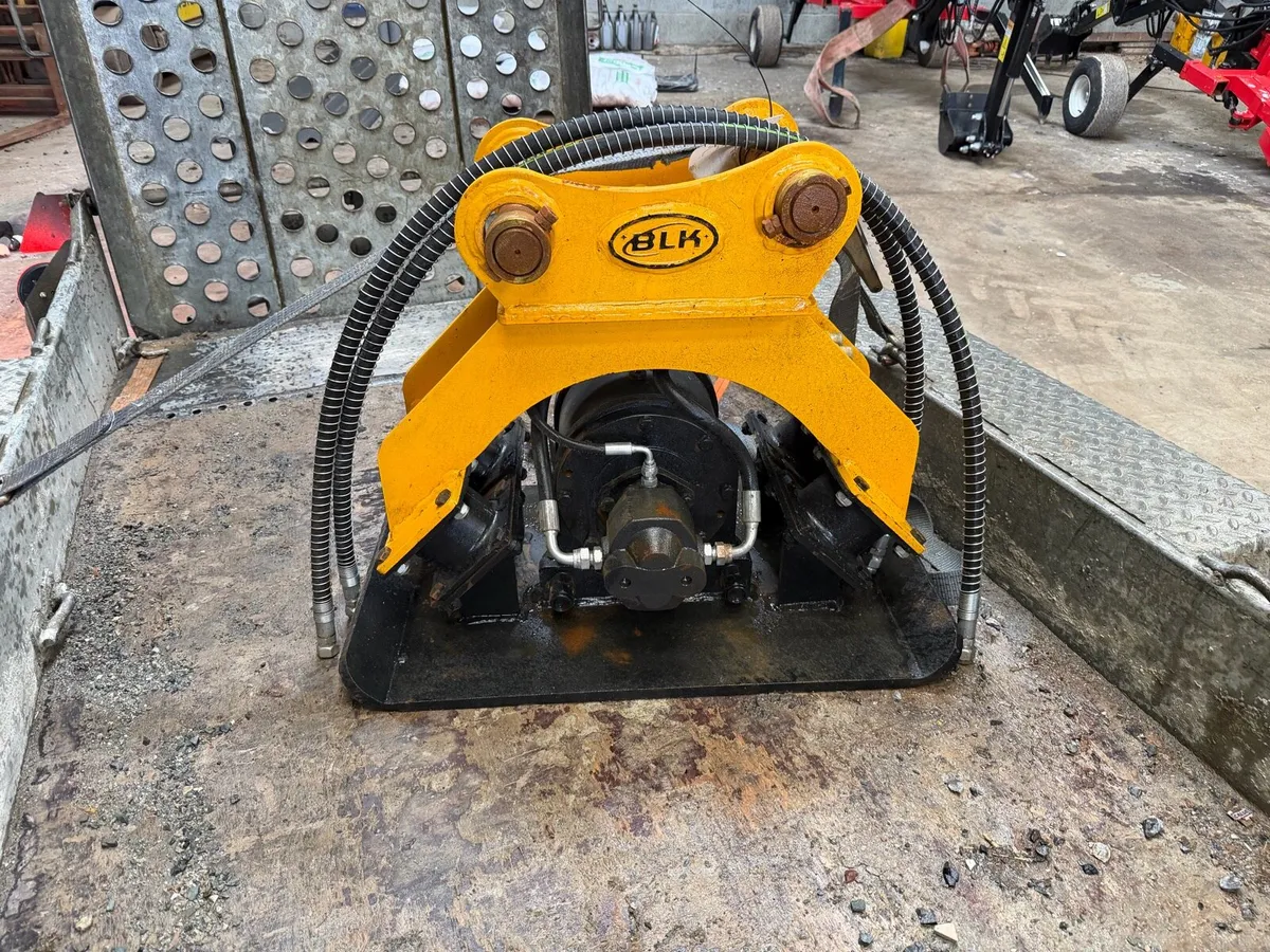 Compaction plate - Image 1