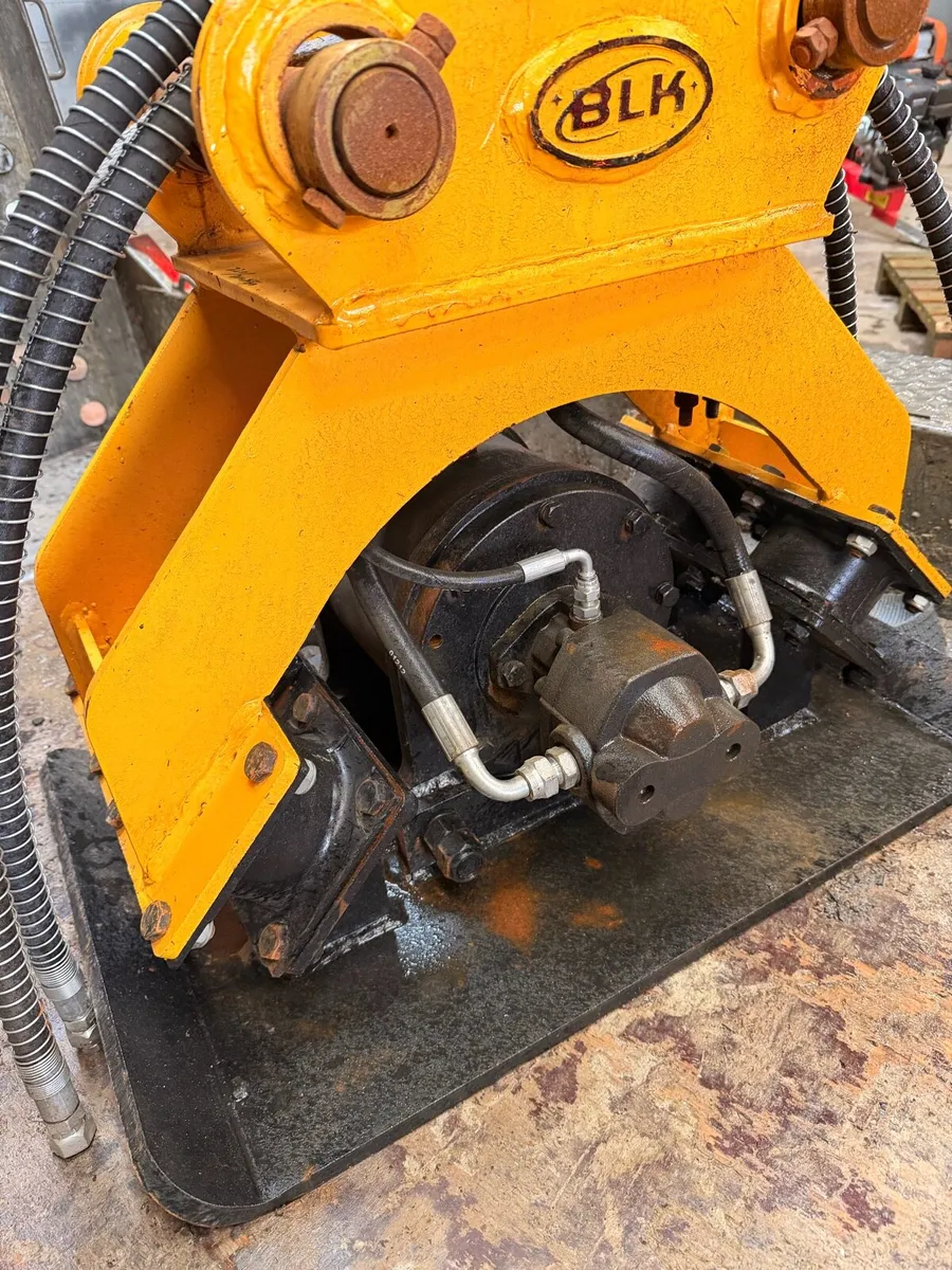 Compaction plate - Image 2