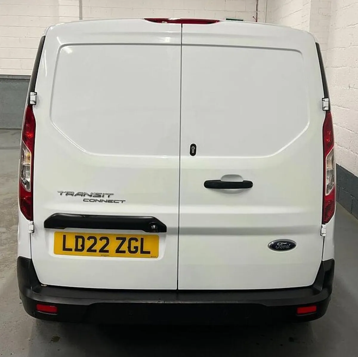2022 Ford Transit Connect Panel Van - Image 2