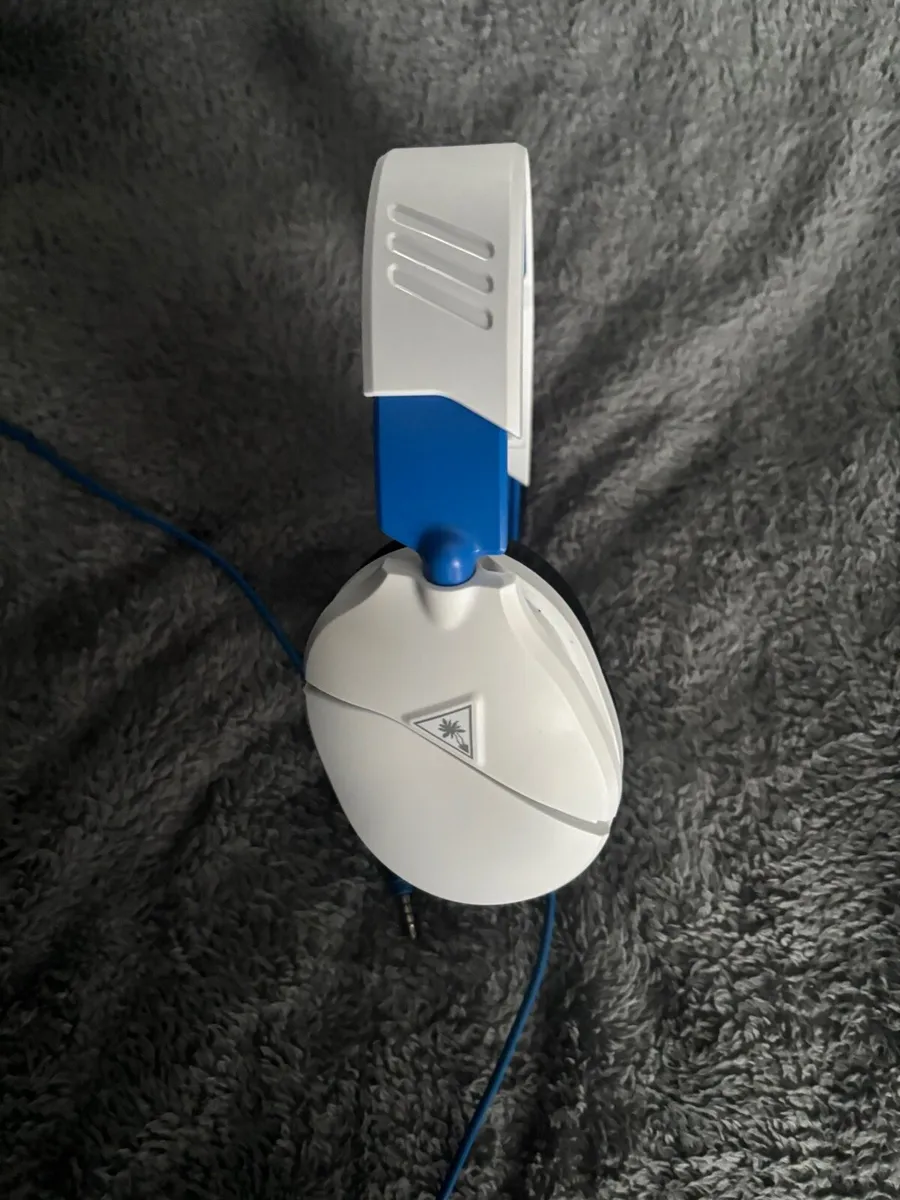 Turtle Beach PS5 Headset - Image 2