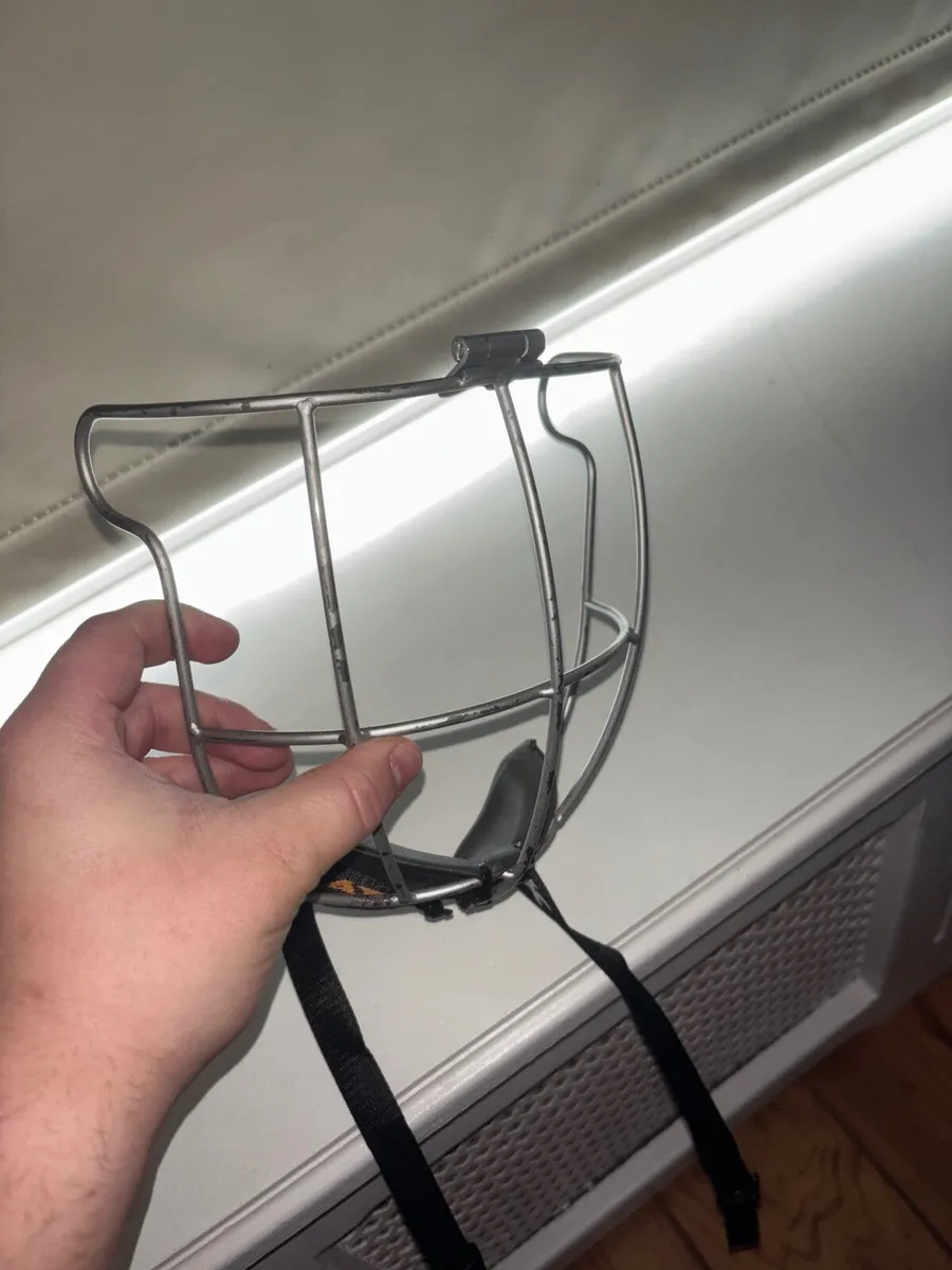 Oldstyle guards - Image 2