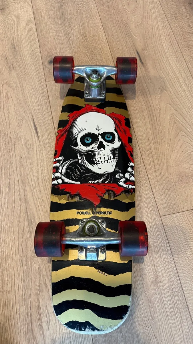 Skateboard - Image 1