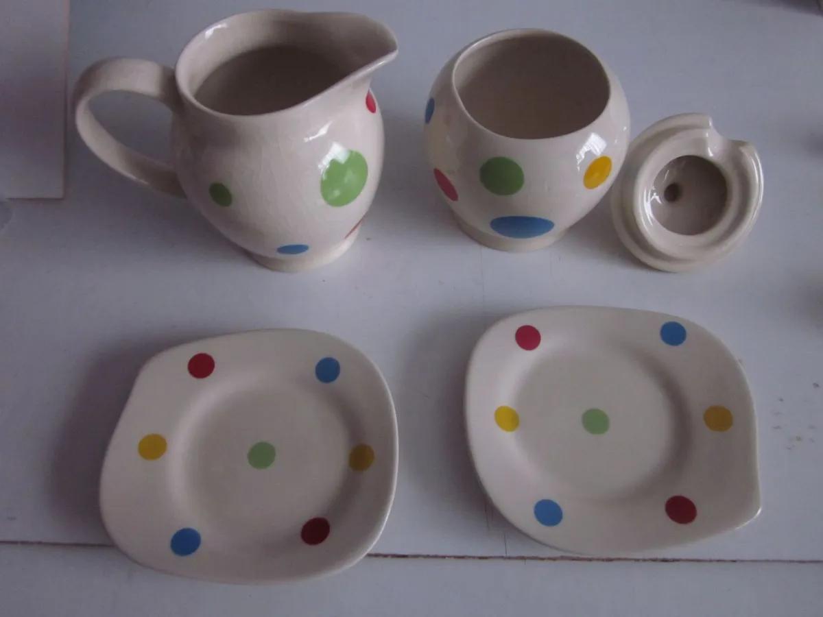 Martin Gulliver Polka Dot Teapot/Cups/Jug/Sugar - Image 2