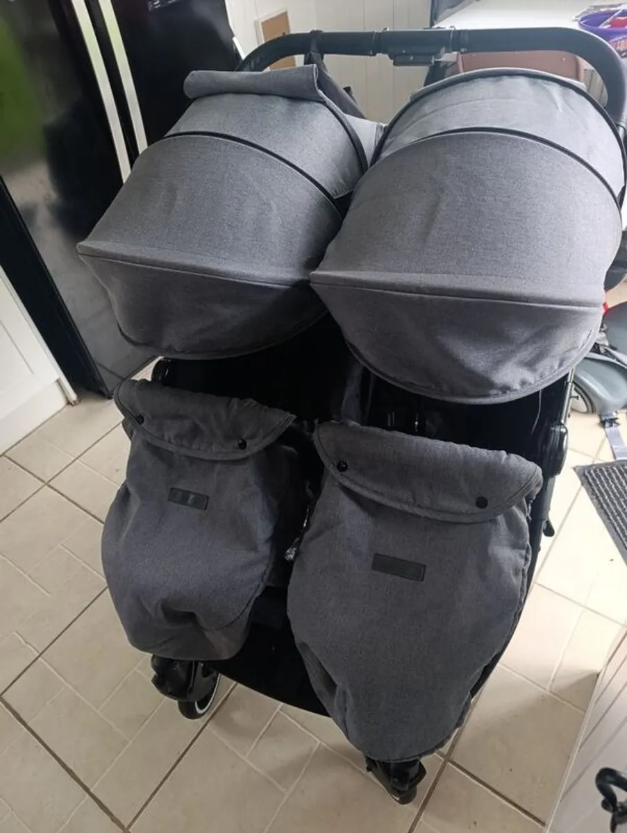 Ickle Bubba Twin Stroller - Image 3