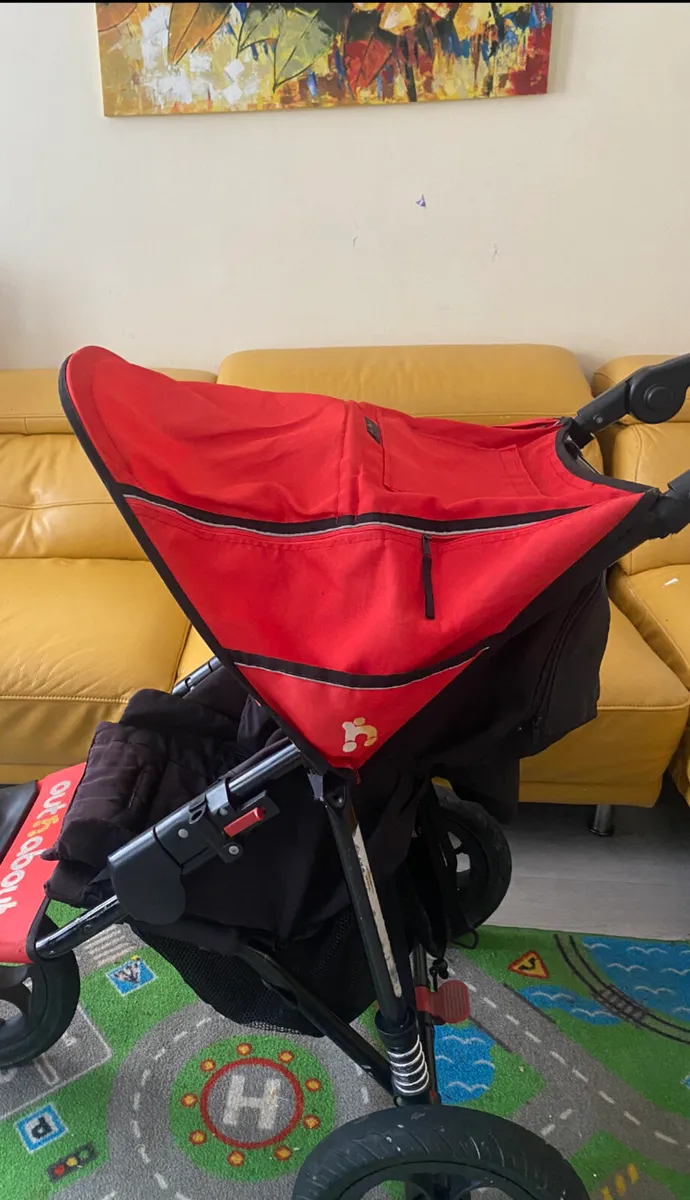 Out n About single buggy