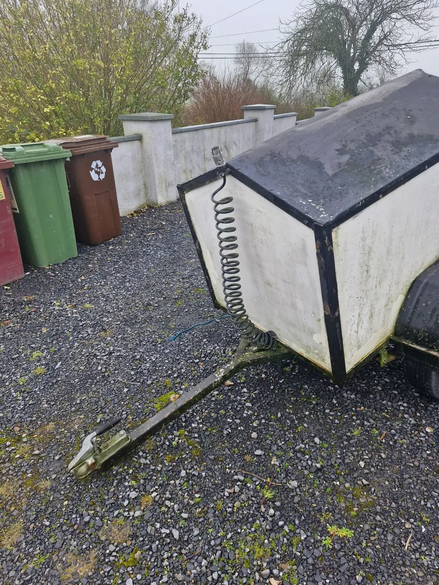 Dog Transport Box - Image 1